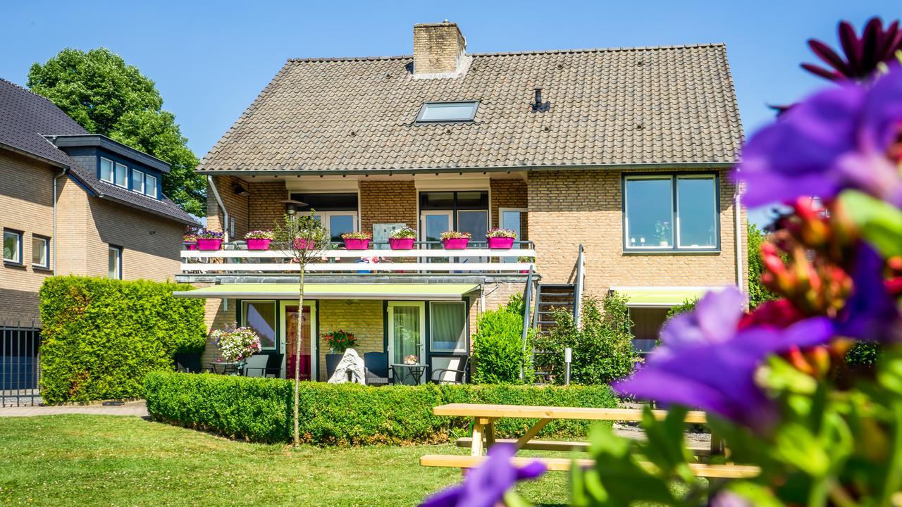 Panorama Sousberg B&B En Appartementen Schin op Geul Exterior photo